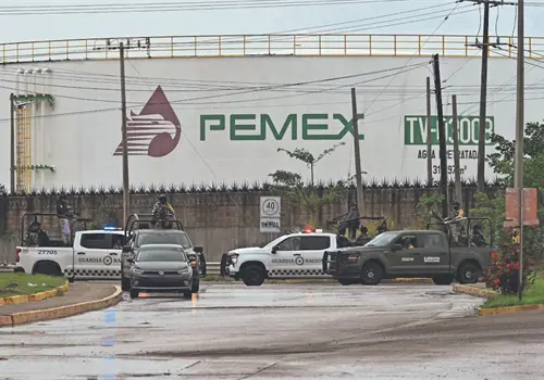 Pemex enfrenta nuevo derrame en Dos Bocas Pemex enfrenta nuevo derrame en Dos Bocas