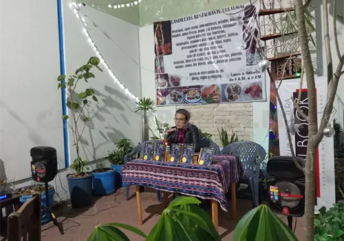 Libro explora la poes&iacute;a visual