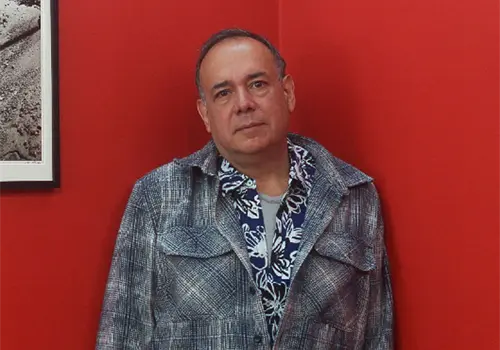 Juan Coronel Rivera dona su acervo