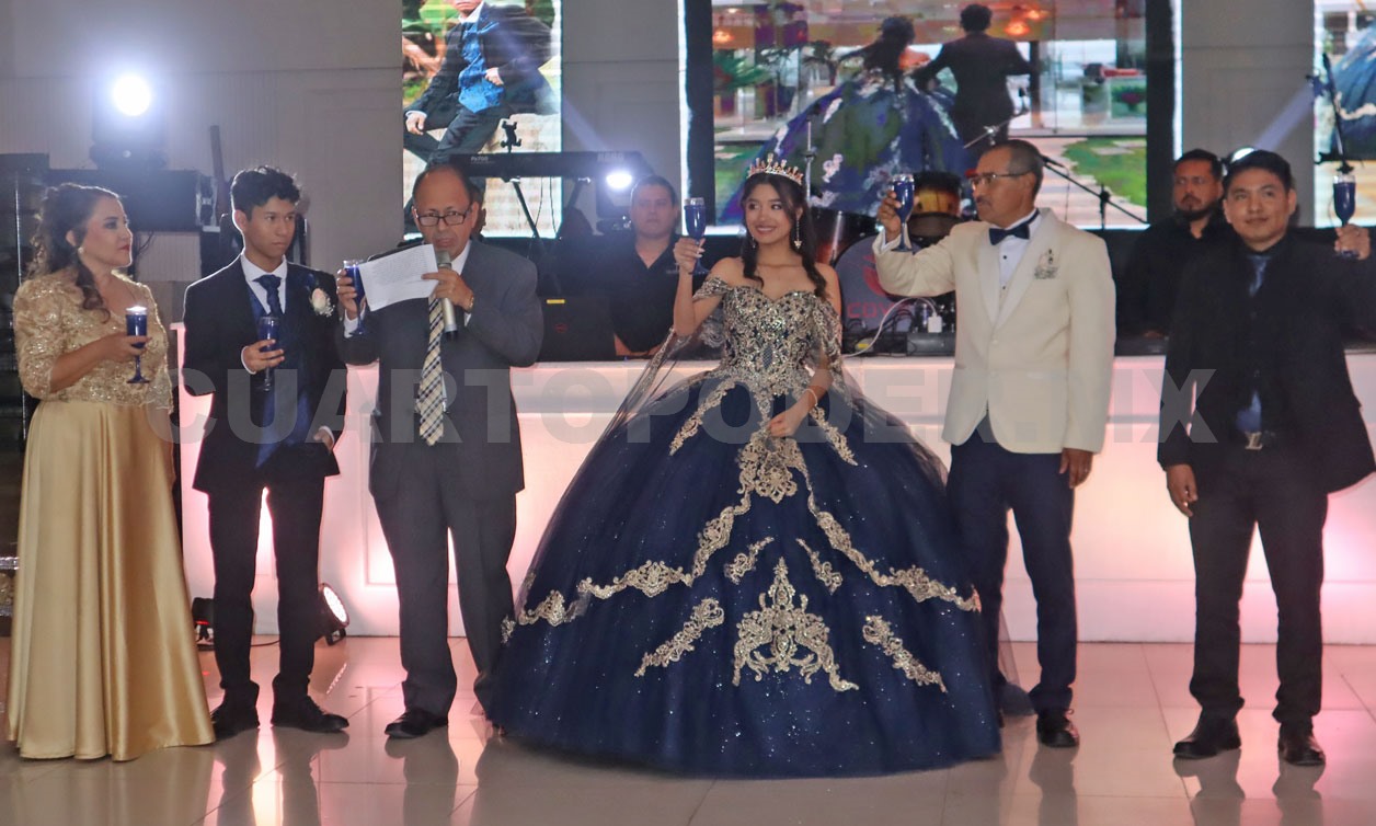 Erick y Estefania cumplen 15 años