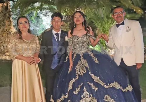 Erick y Estefania cumplen 15 a&ntilde;os