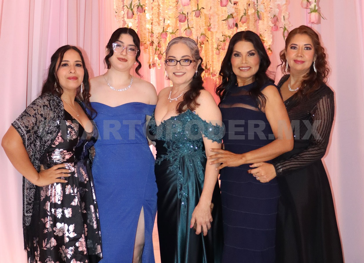 María José, como toda una reina