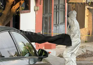 Hallan a hombre sin vida sobre la banqueta Hallan a hombre sin vida sobre la banqueta