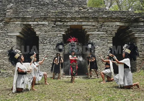 Exhortan al INAH a eliminar cobros en zonas arqueológicas Exhortan al INAH a eliminar cobros en zonas arqueológicas