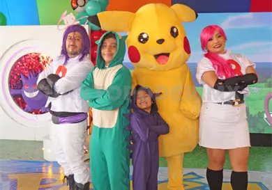 Memo y Max celebran con Pok&eacute;mon
