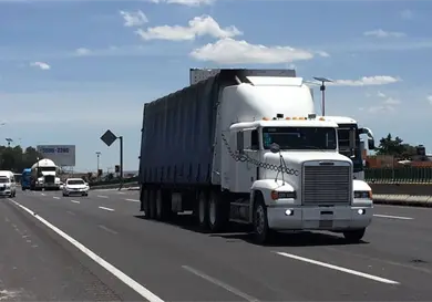 Industria automotriz respalda plan de Sheinbaum