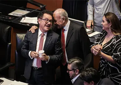 Avalan en Senado Plan B de Claudia Sheinbaum