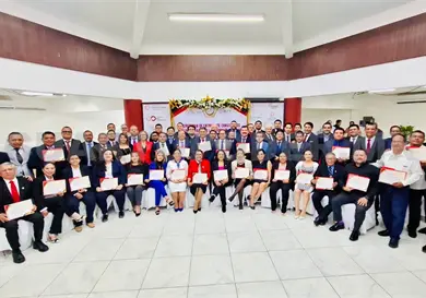 Reconocen a contadores por cumplir la NDPC