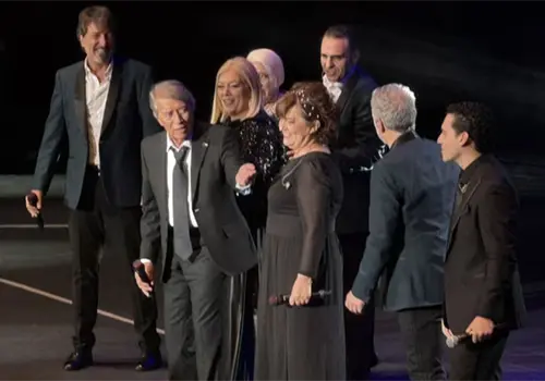 Napoleón y Mocedades cantaron juntos Napoleón y Mocedades cantaron juntos