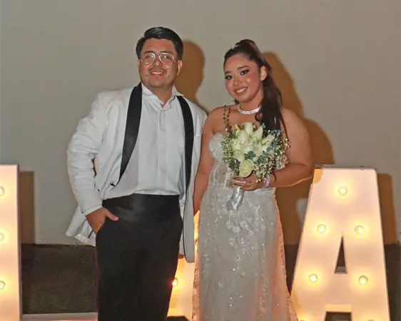 Unen sus vidas en matrimonio