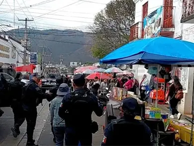 Pelean en la calle por disputa comercial Pelean en la calle por disputa comercial