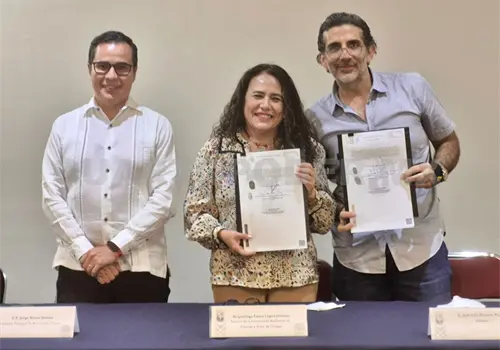 Recibe Unicach escrituras para su nueva sede Recibe Unicach escrituras para su nueva sede