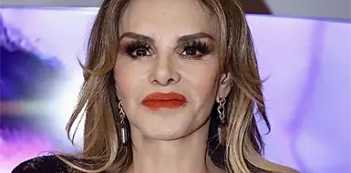 Lucía Méndez canta para sanar Lucía Méndez canta para sanar