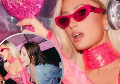 Danna festeja a Paris Hilton Danna festeja a Paris Hilton