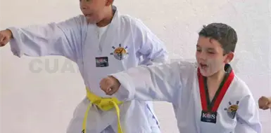 Disciplina y marcialidad en examen de grados Disciplina y marcialidad en examen de grados