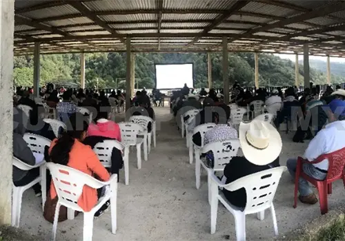 Dan a conocer programa de actividades del EZLN