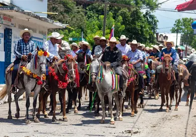 Honra Tuxtla Chico a San Pedro y San Marcos