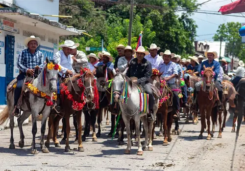 Honra Tuxtla Chico a San Pedro y San Marcos Honra Tuxtla Chico a San Pedro y San Marcos