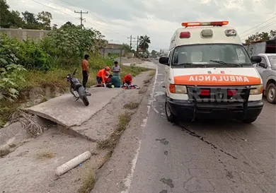 Lo impactan y lo dejan con varias heridas