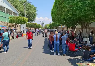 Participa Secci&oacute;n 7 en mesa de di&aacute;logo tripartita