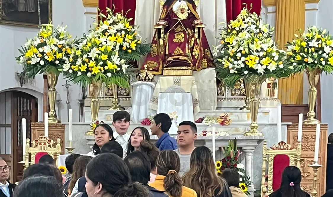 Los devotos del santo formaron largas filas durante todo el día, para poder ingresar al templo de La Merced. Manuel Martínez / CP