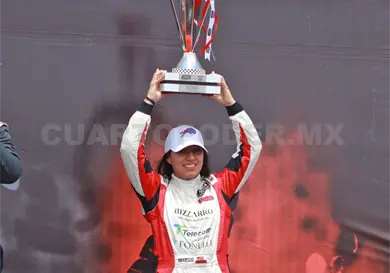 Valeria Aranda brilla con meritorio podio en Trucks