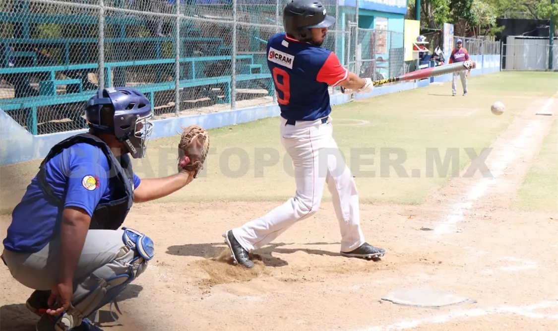El campo de Caña Hueca fue escenario de un intenso partido de la Liga Municipal de Softbol Tuxtla Gutiérrez. Diego Pérez/CP