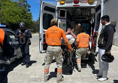 Va a parar al hospital tras derrape en moto