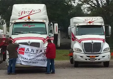 Instan a transportistas al diálogo ante amago de paro Instan a transportistas al diálogo ante amago de paro