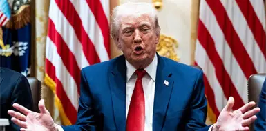 Trump anuncia posible salida de EUA de Ir&aacute;n