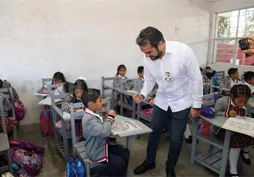 Fortalezcamos a la comunidad educativa