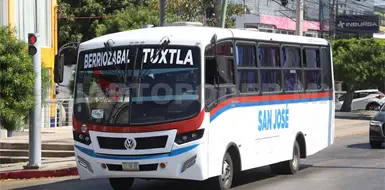 Camiones de Berrioz&aacute;bal afectan la econom&iacute;a