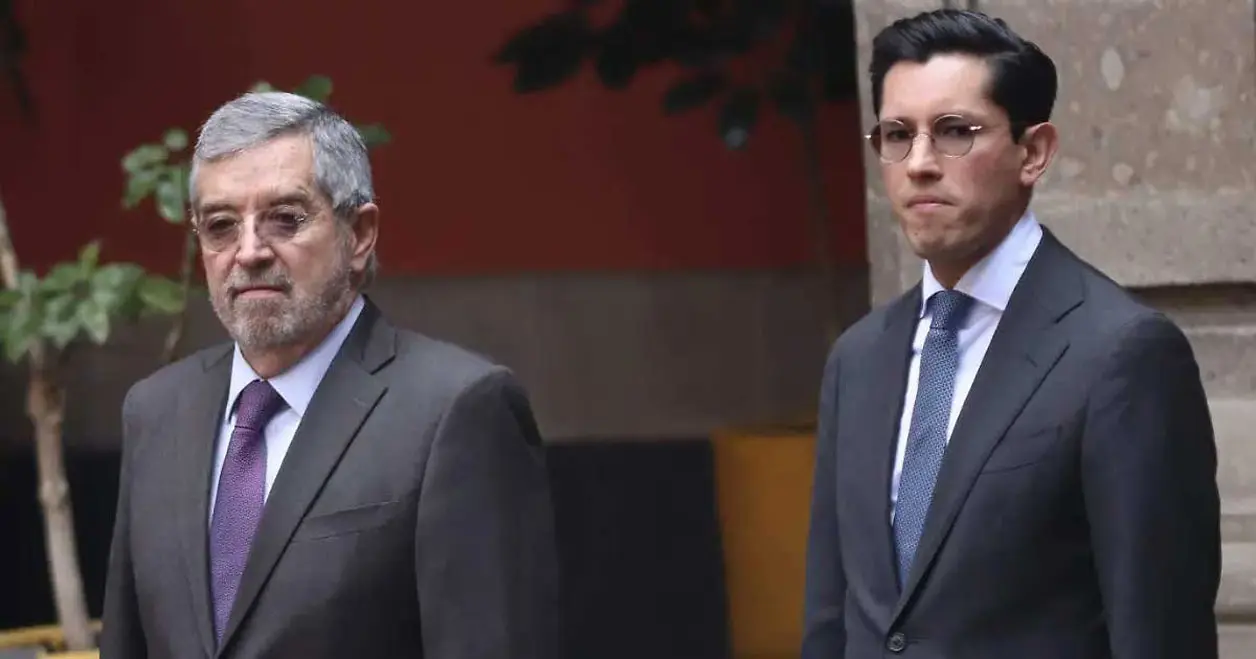 En el Senado se ratificará a Roberto Velasco por De la Fuente. Cortesía