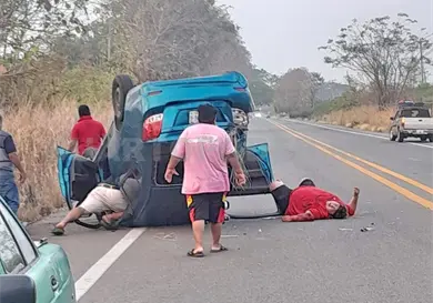 Cinco accidentes en vía a Puerto Madero Cinco accidentes en vía a Puerto Madero