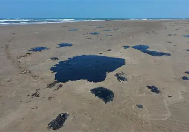 Exigen a las autoridades atender derrame