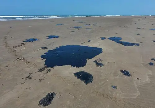 Exigen a las autoridades atender derrame