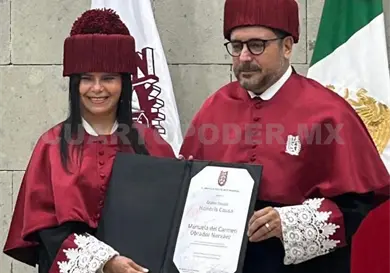 Manuela Obrador recibe Doctorado Honoris Causa