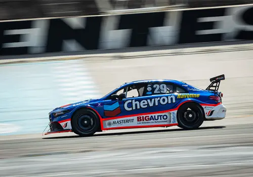 Chevron Racing impone su ritmo en Súper Copa Chevron Racing impone su ritmo en Súper Copa