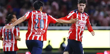 "La Hormiga" González rescata a las Chivas "La Hormiga" González rescata a las Chivas
