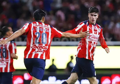 "La Hormiga" Gonz&aacute;lez rescata a las Chivas