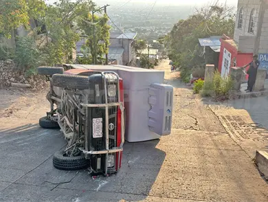 Se va de reversa en rampa a acceso de Patria Nueva Se va de reversa en rampa a acceso de Patria Nueva