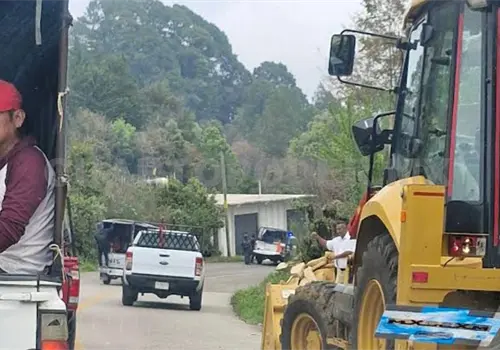 Reconocen retiro de topes en tramo carretero