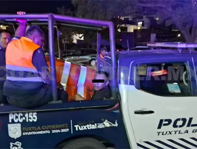 Provoca colisión al conducir en presunta ebriedad Provoca colisión al conducir en presunta ebriedad