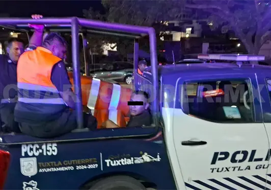 Provoca colisión al conducir en presunta ebriedad Provoca colisión al conducir en presunta ebriedad