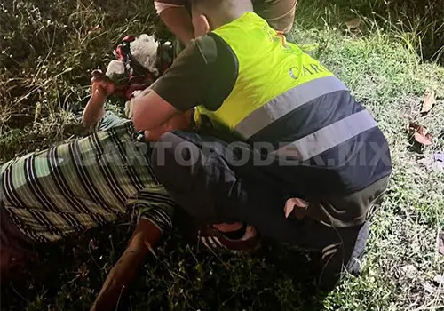Ciclista ebrio se cae a dren pluvial Ciclista ebrio se cae a dren pluvial