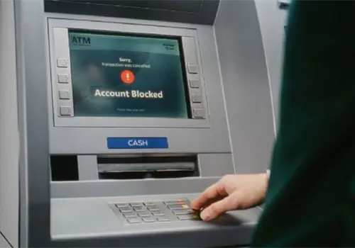 Bloqueo de cuentas resta confianza