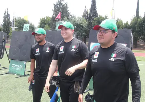 Tercia varonil consigue segundo metal