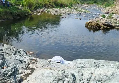 Estudiante muere ahogado en poza Estudiante muere ahogado en poza