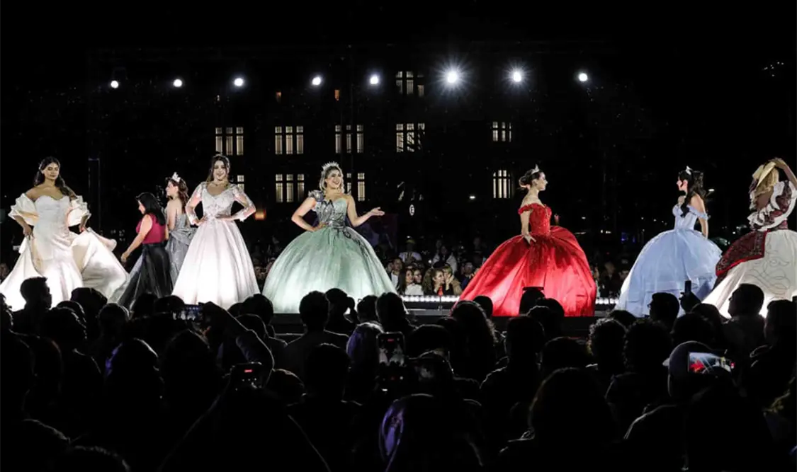 Celebran Gala Chilanga pese a lluvia