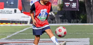 Colegio La Paz por el pase al estatal